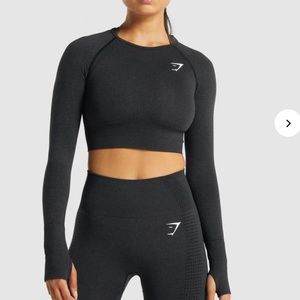 NWOT Gymshark Long Sleeve Crop Top
